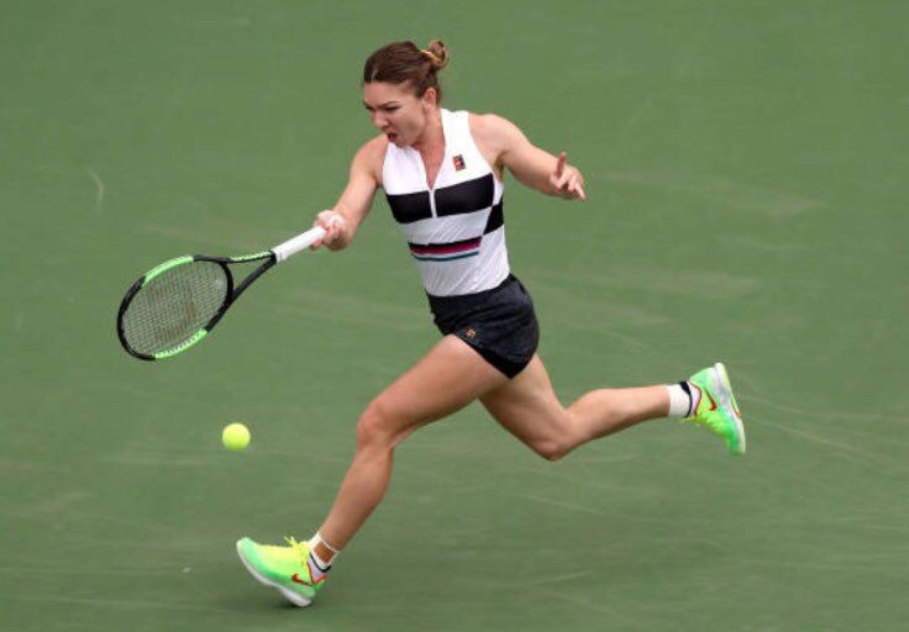 SIMONA HALEP - EUGENIE BOUCHARD | GENIAL! Ce i-a strigat un roman Simonei in timpul partidei: