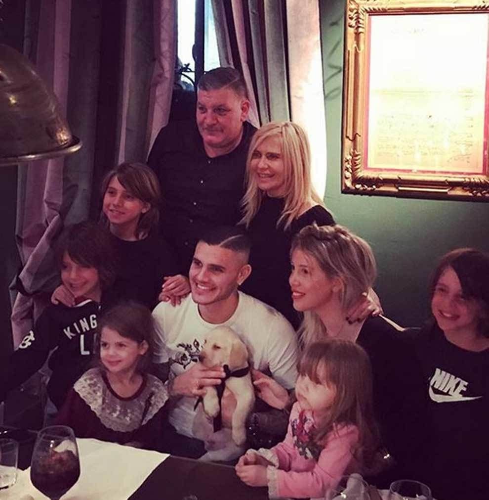 Icardi a ramas fara cuvinte cand a desfacut cutia! Ce cadou i-a facut Wanda Nara de ziua lui. FOTO_4