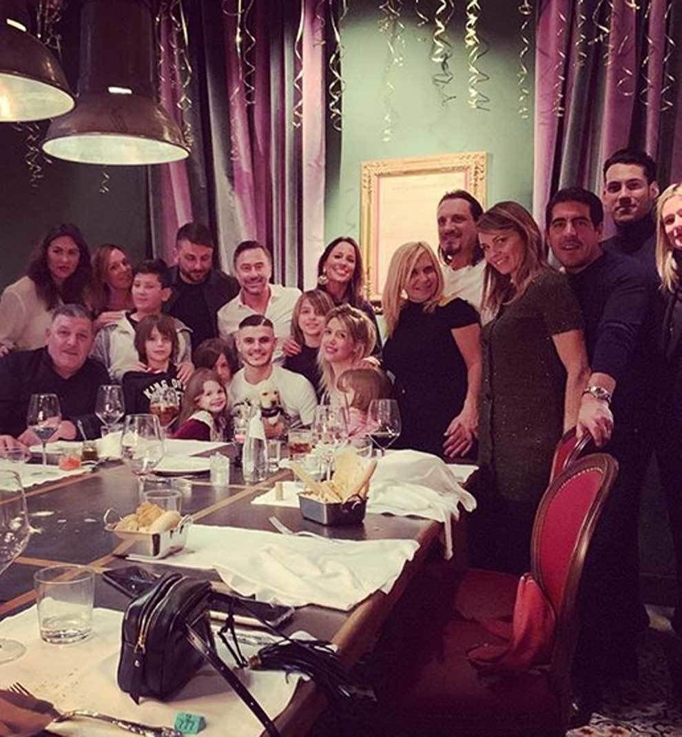 Icardi a ramas fara cuvinte cand a desfacut cutia! Ce cadou i-a facut Wanda Nara de ziua lui. FOTO_7