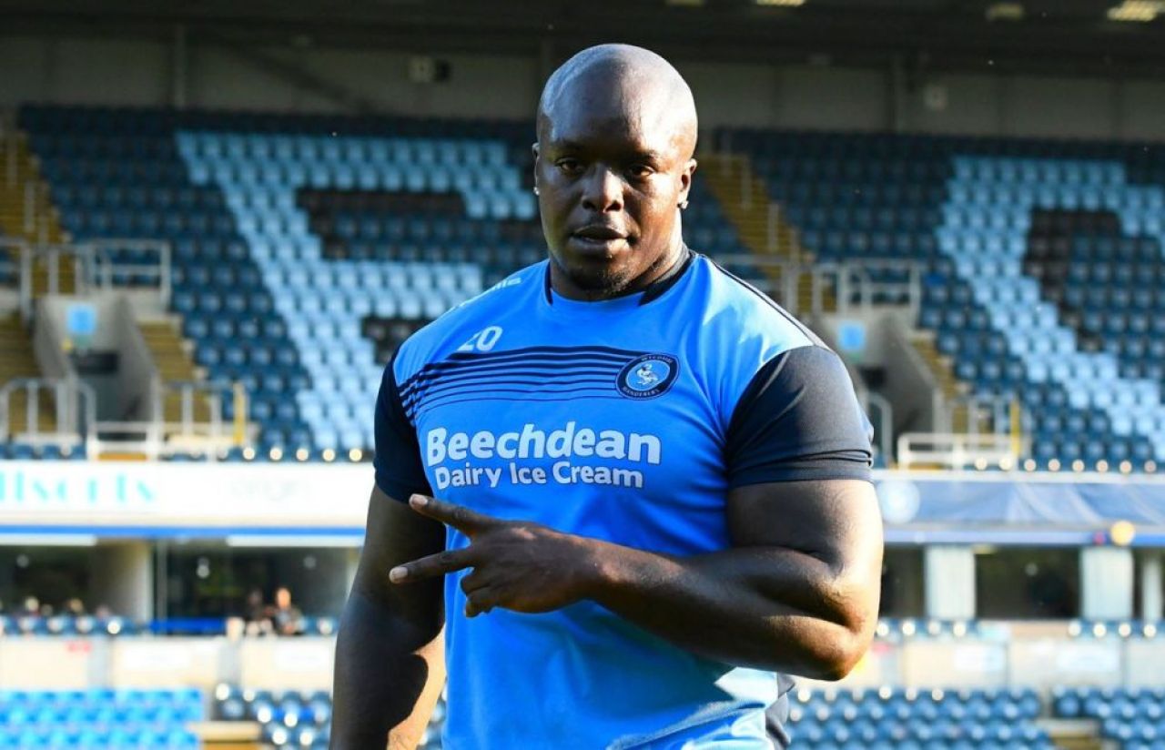 Distrugatorul Akinfenwa nu mai e cel mai puternic jucator din FIFA! Unul dintre atacantii care se bat pentru titlul de golgheter al Germaniei l-a intrecut_1