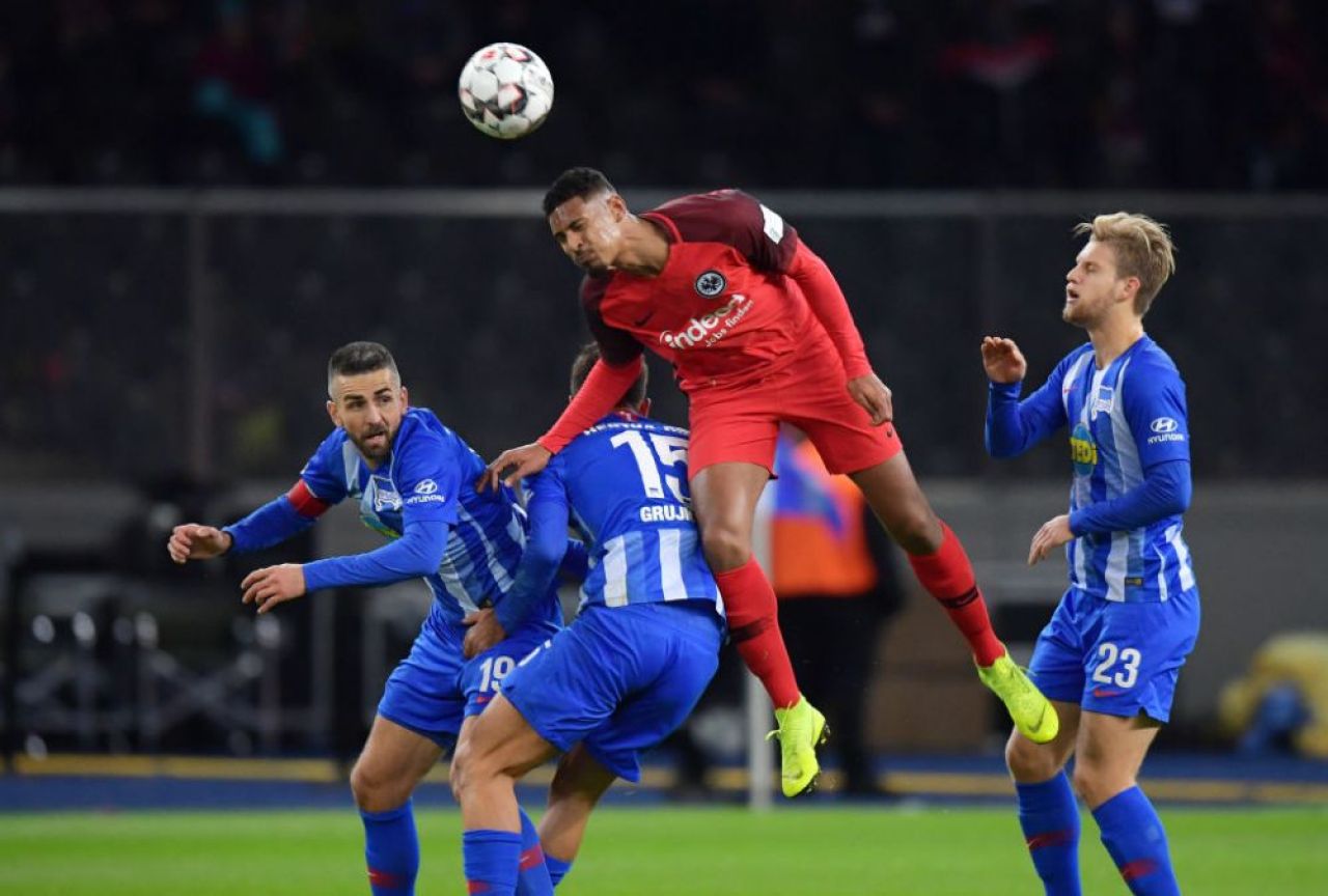 Distrugatorul Akinfenwa nu mai e cel mai puternic jucator din FIFA! Unul dintre atacantii care se bat pentru titlul de golgheter al Germaniei l-a intrecut_3