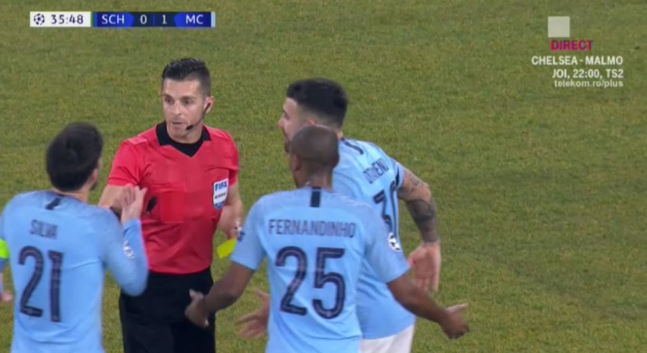 PENALTY acordat cu ajutorul VAR in Schalke - City! Jucatorii lui Guardiola au protestat vehement la un hent evident: FOTO_5