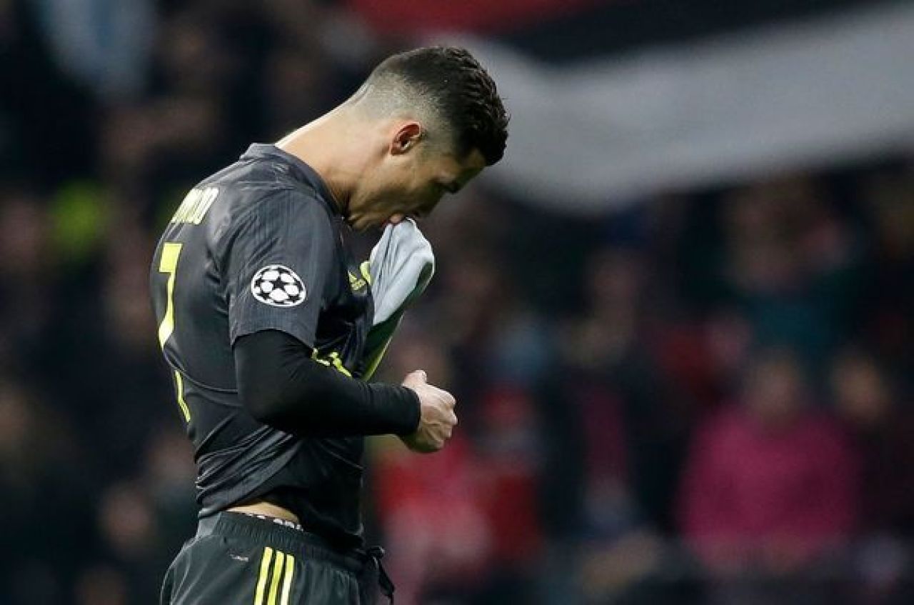 Ronaldo a primit REPLICA dupa ce le-a aratat MANITA de trofee celor de la Atletico: