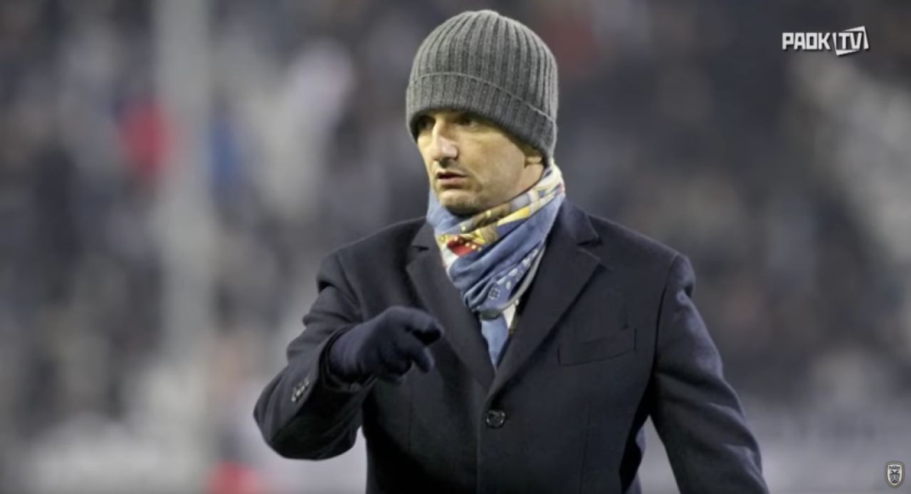 Caciula lui Razvan Lucescu, celebra in Grecia! :) Fanii PAOK o pot cumpara de pe site-ul oficial. Cat costa_1