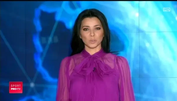 Romanca BOMBA SEXY care s-a cuplat cu un celebru pilot din MotoGP! Lui Iannone i s-au aprins calcaiele dupa ea: GALERIE FOTO