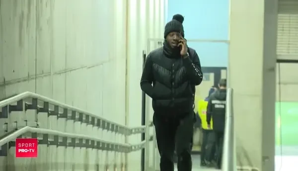 Ruptura totala? Gnohere a plecat 'de nebun' pe Bulevardul Basarabia si a refuzat sa se suie in autocarul FCSB! VIDEO