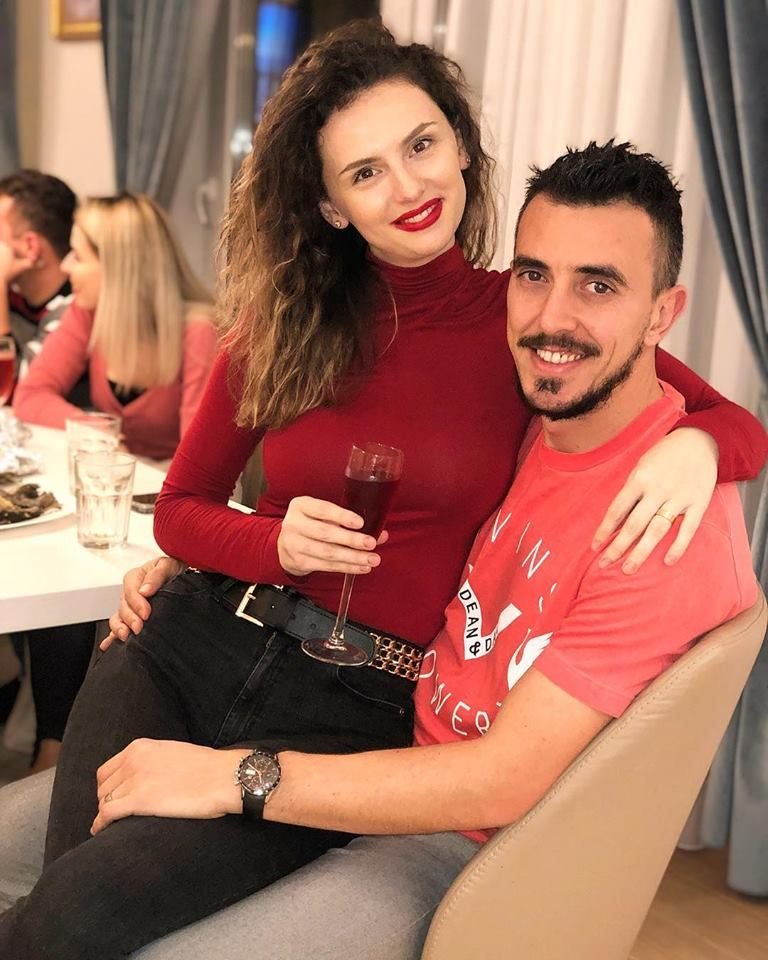 Noul golgheter FCSB, casatorit cu o frumoasa prezentatoare TV din Romania! Cu ce GEST l-a facut s-o ceara de sotie. FOTO_26