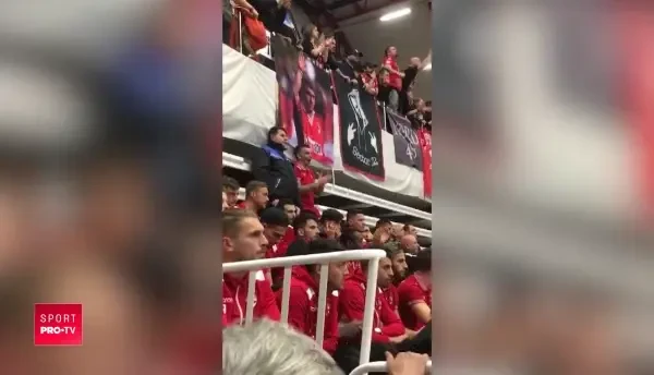 Imagini EPICE cu Dan Nistor acum cateva momente! Ce a facut in timpul meciului