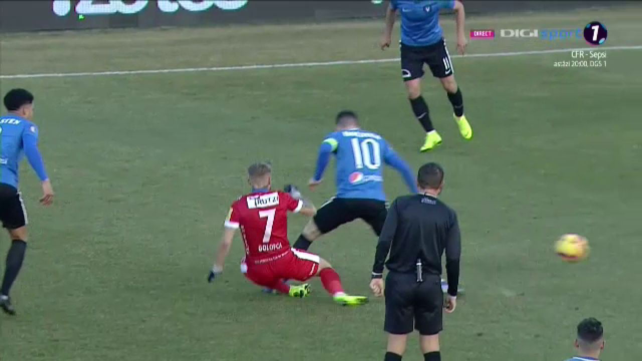 Razbunarea lui Ianis Hagi? Dupa intrarea criminala a lui Viera, Ianis putea sa o INGROAPE pe Viitorul! Faza la care Golofca a cerut rosu_1