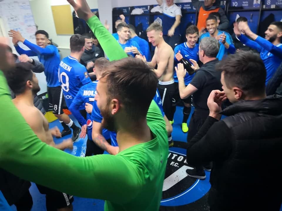 VIITORUL - BOTOSANI | Hagi si-a dus jucatorii in CLUB dupa calificarea in playoff! Galerie FOTO_6