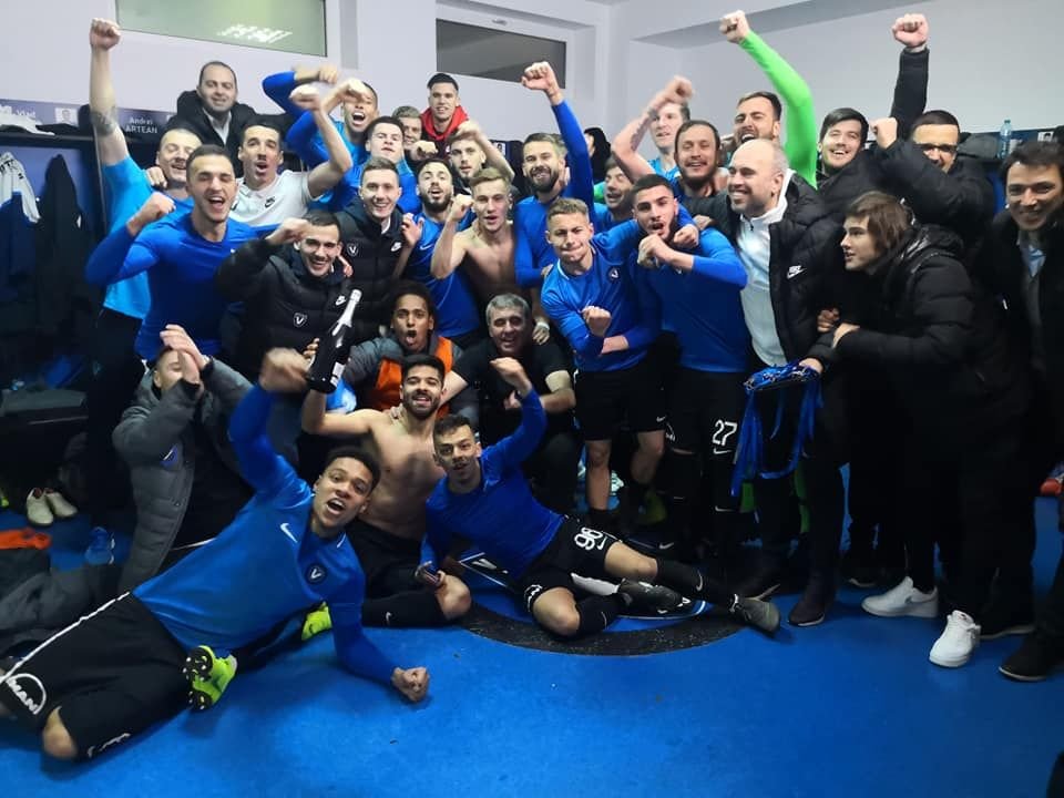VIITORUL - BOTOSANI | Hagi si-a dus jucatorii in CLUB dupa calificarea in playoff! Galerie FOTO_8