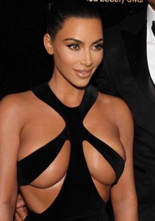 TOP 40 femei faimoase urmarite de Ronaldo: de la Sharapova la Lexy Panterra! Cristiano e superselectiv: urmareste doar 72 de femei pe Instagram ;)