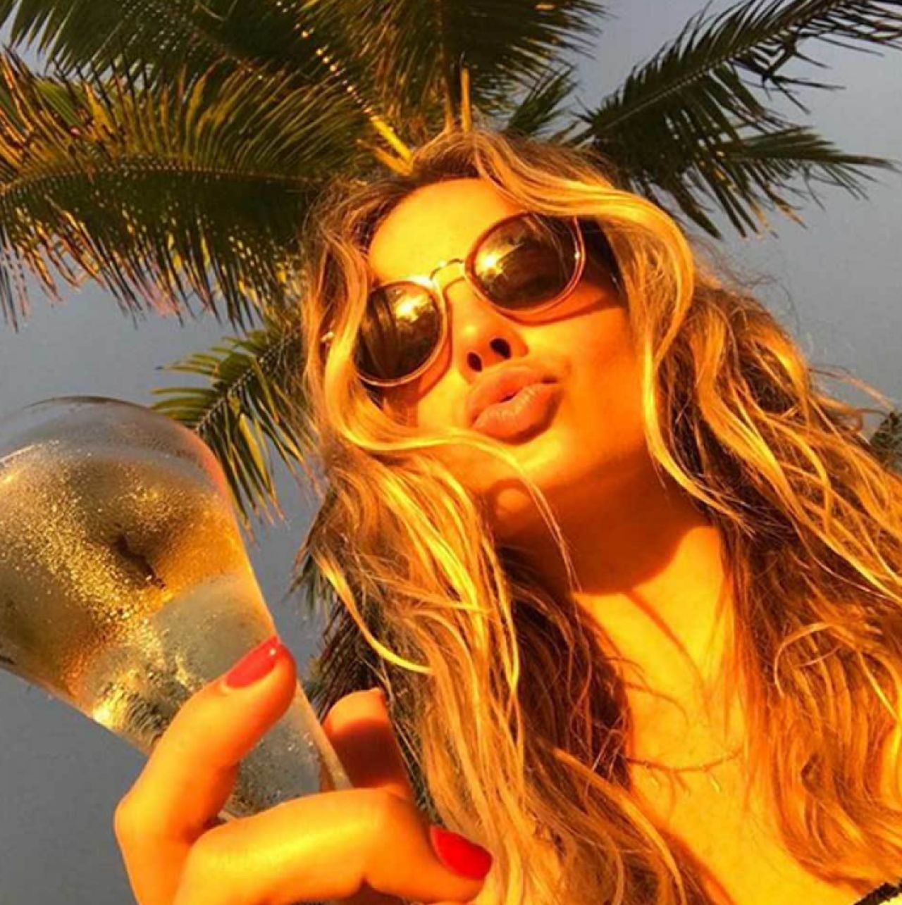 TOP 40 femei faimoase urmarite de Ronaldo: de la Sharapova la Lexy Panterra! Cristiano e superselectiv: urmareste doar 72 de femei pe Instagram ;)_21