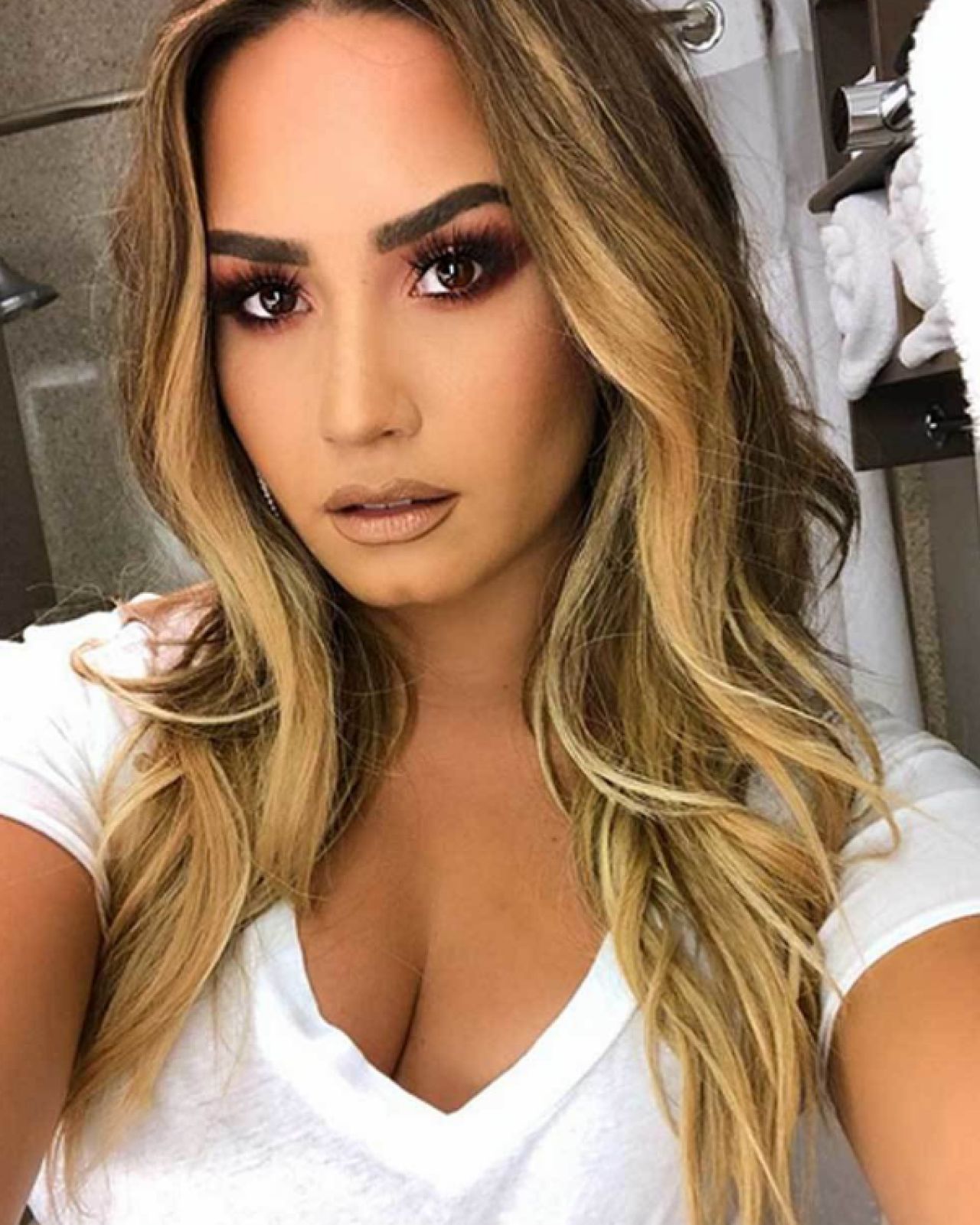 TOP 40 femei faimoase urmarite de Ronaldo: de la Sharapova la Lexy Panterra! Cristiano e superselectiv: urmareste doar 72 de femei pe Instagram ;)_22