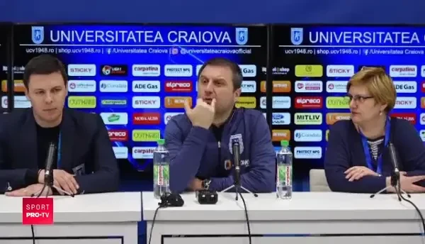 "Sunt handicapati tehnic, apararea lor e un CIUR!" Mangia, CRITICAT dur pentru ca i-a atacat pe fani. VIDEO