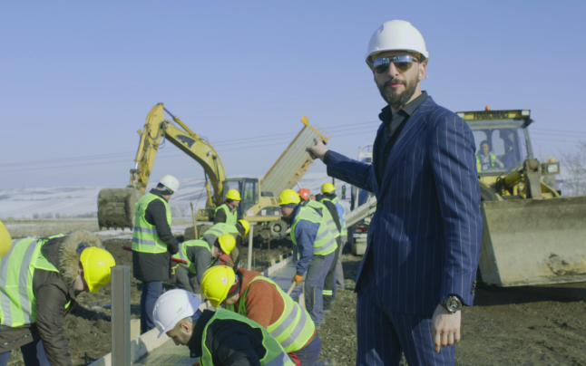 Ce masina conduce afaceristul care a construit 1 metru de autostrada cu bani din buzunarul propriu! Stefan Mandachi, initiatorul unui protest inedit_4