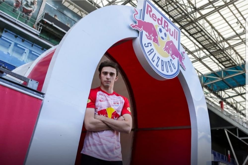 Romanul de care nu stia NIMENI! Va fi titular in Europa League cu Napoli in meciul carierei! Povestea sa e senzationala_3