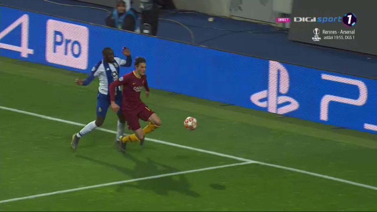 Uite VAR-ul, nu e VAR-ul! Turcul Cakir a dat penalty pentru Porto cu VAR in minutul 117! Pentru Roma a refuzat sa vada reluarea la penalty-ul cerut in minutul 121_2