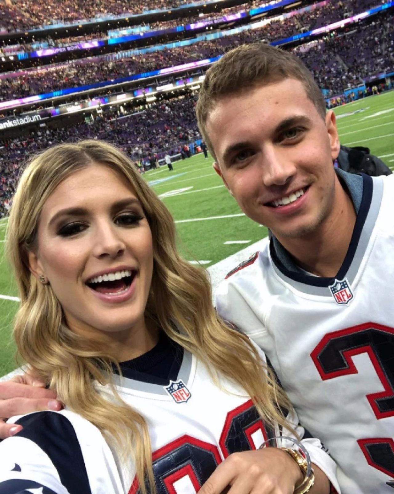 FABULOS! Ce veste incredibila a primit Eugenie Bouchard dupa ce a iesit la intalnire cu un fan de pe internet! FOTO_2