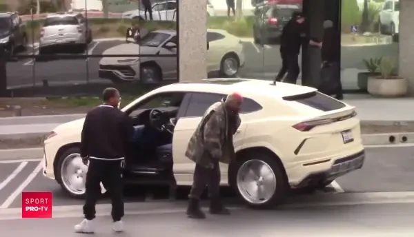 TUNING JENANT! Kanye West si-a modificat SINGUR noul Lamborghini Urus de 200.000 euro. FOTO