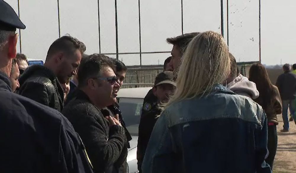 FOTO: Marica si-a dus iubita pe camp la Balotesti! :) Cum arata fata care i-a daruit doi copii lui Marica_6