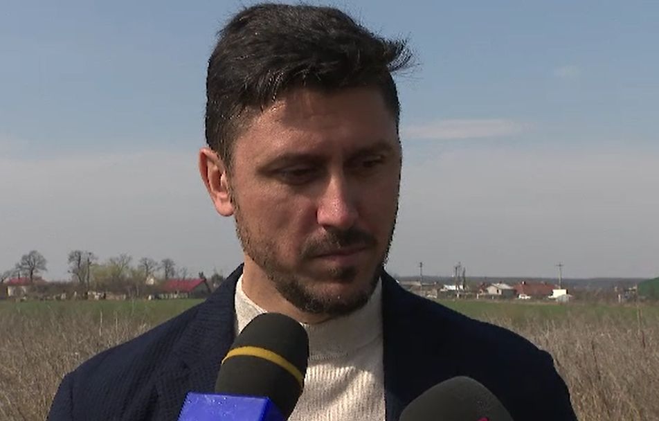 FOTO: Marica si-a dus iubita pe camp la Balotesti! :) Cum arata fata care i-a daruit doi copii lui Marica_7