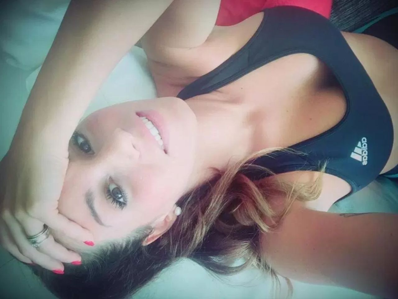 Ea este BOMBA SEXY de la Barcelona! Sotia lui Rakitic face furori! Incredibil cum s-au cunoscut!