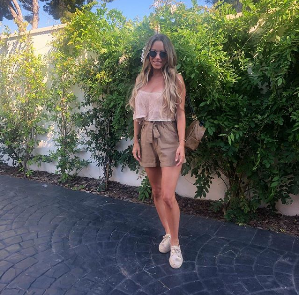 Ea este BOMBA SEXY de la Barcelona! Sotia lui Rakitic face furori! Incredibil cum s-au cunoscut! 