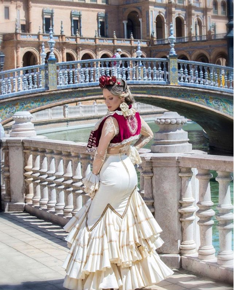 Ea este BOMBA SEXY de la Barcelona! Sotia lui Rakitic face furori! Incredibil cum s-au cunoscut! 