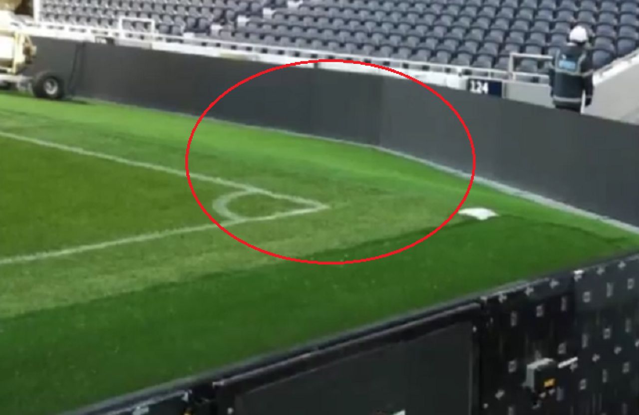 Se poate si la ei! Defect la stadionul de 1,2 miliarde € al lui Tottenham: nu exista spatiu la cornere!_6