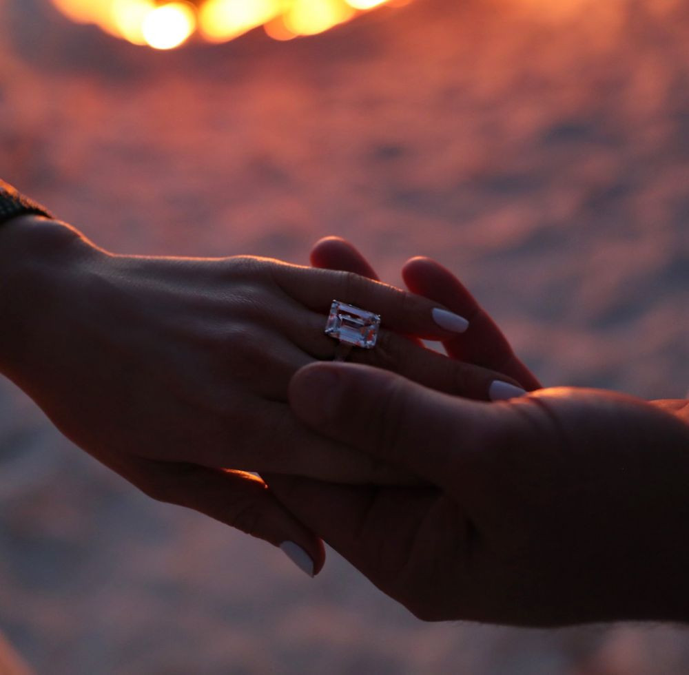 Veste SOC pentru Jennifer Lopez dupa ce a primit inel de 4 MILIOANE dolari: Logodnicul te inseala &nbsp;