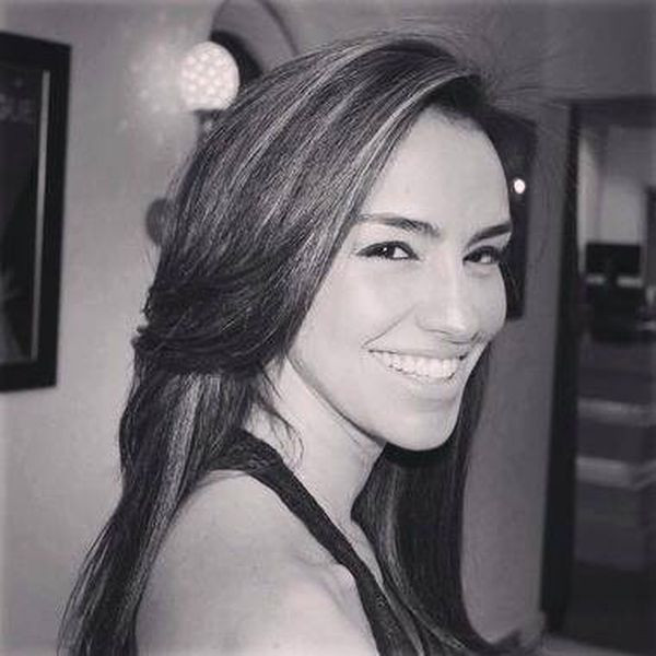 Consuelo s-a mutat in Republica Dominicana si si-a schimbat felul in care arata. Transformare radicala dupa divortul de Mutu! FOTO