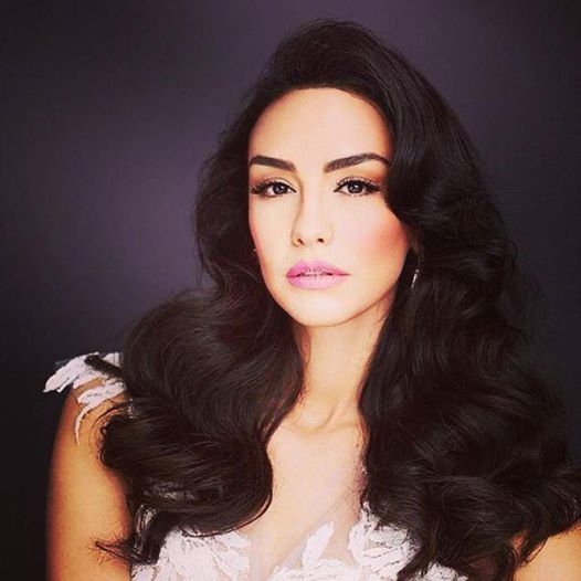 Consuelo s-a mutat in Republica Dominicana si si-a schimbat felul in care arata. Transformare radicala dupa divortul de Mutu! FOTO_13