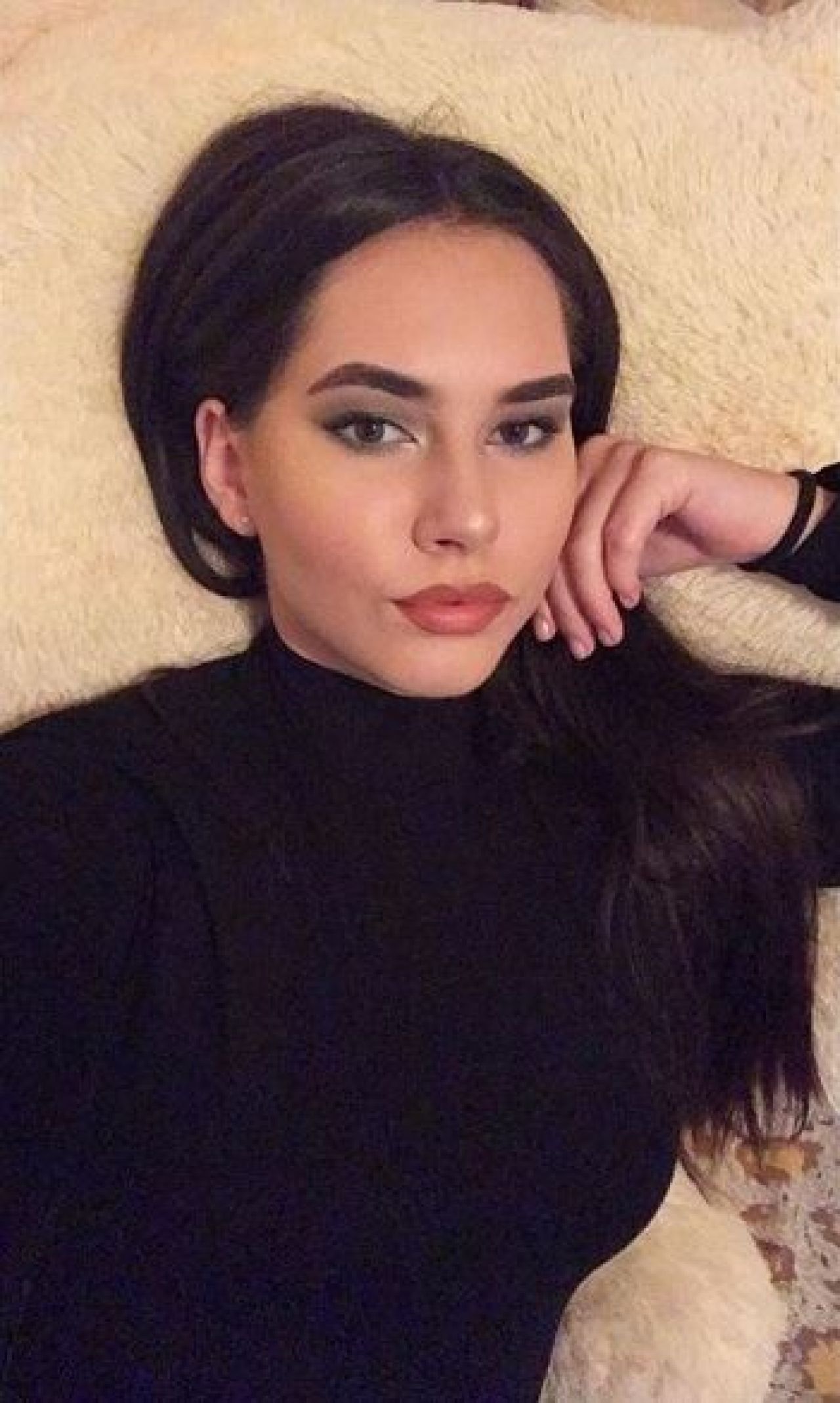 Studenta, politician, a aparut in videoclipul unei manele! Cat de frumoasa e Flavia, iubita stelistului Nedelcu_4