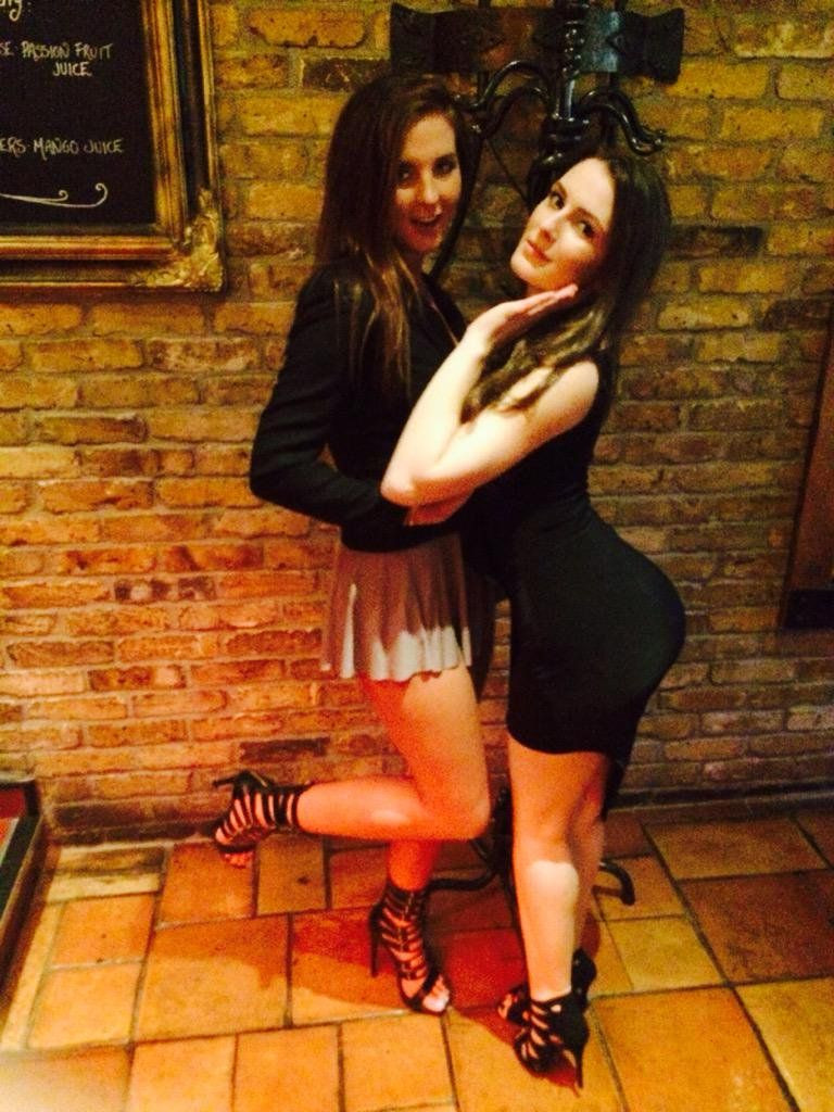 Cum arata tanara data jos din avion pentru ca era 