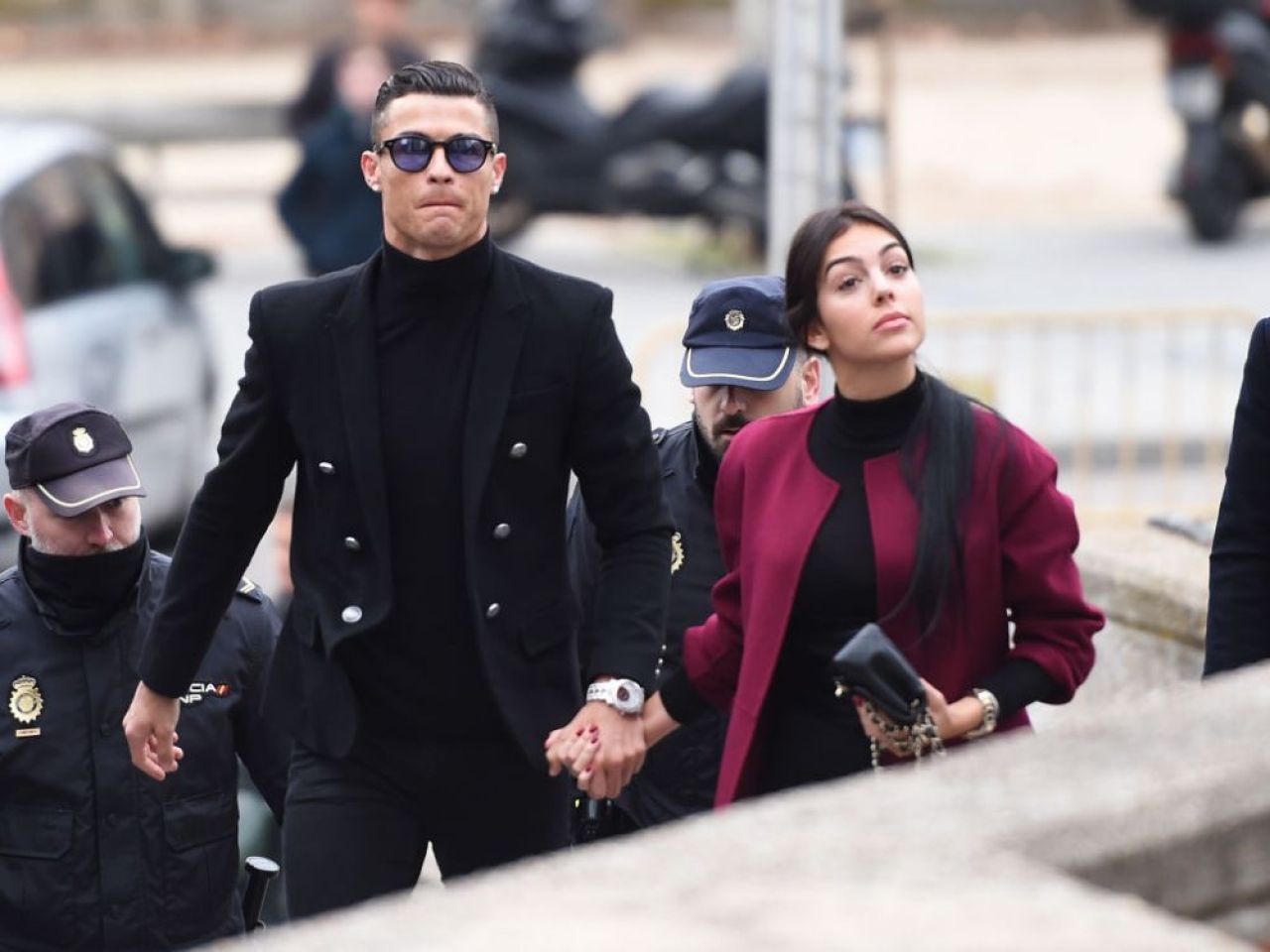 Cristiano Ronaldo, imagini superbe pe Instagram! Familia Champions League!
