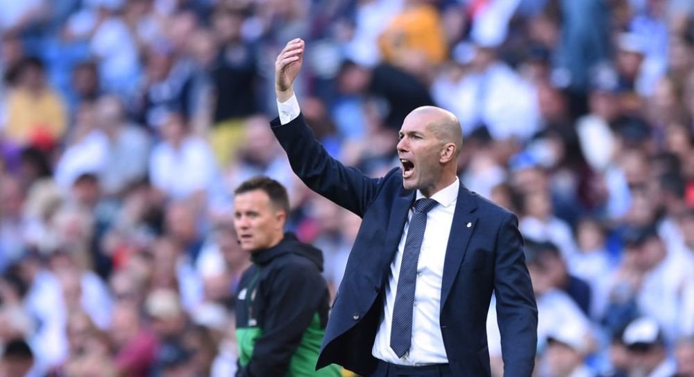 Zidane SURPRINDE! Transferul pe care nimeni nu-l astepta la Madrid: mutarea BOMBA pregatita de Real