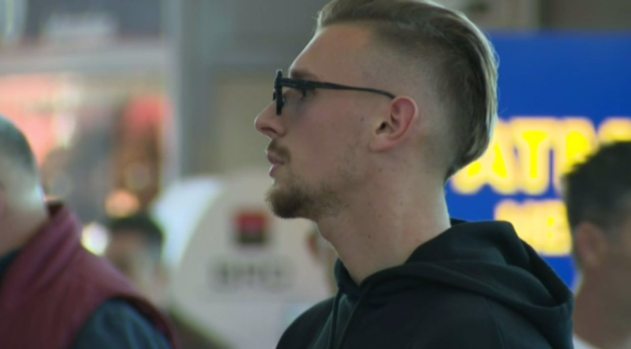 LIKE A BOSS | Superaparitie a lui Ionut Radu pe aeroport! Portarul a atras toate privirile, iar incaltarile de 1.500 euro sunt cu adevarat speciale: FOTO_7