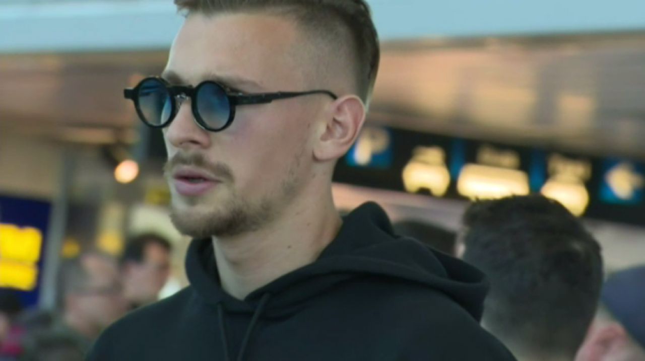 LIKE A BOSS | Superaparitie a lui Ionut Radu pe aeroport! Portarul a atras toate privirile, iar incaltarile de 1.500 euro sunt cu adevarat speciale: FOTO_8