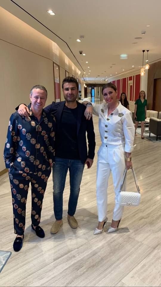Mutu i-a dus pe Reghe si Anamaria la restaurantul lui Salt Bae din Dubai. Tinuta SOC pentru fostul antrenor al Stelei. FOTO_2