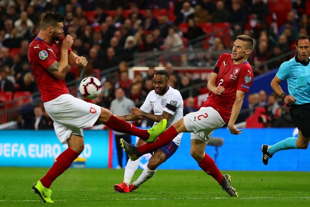 Anglia a reusit scorul preliminariilor cu Cehia! Englezii AU DECRETAT: Sterling, jucatorul anului! Ce a reusit starul lui City | VIDEO