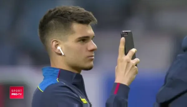 TOP 10 cele mai scumpe LOCUINTE ale starurilor din fotbal! David Beckham conduce DETASAT clasamentul! Ronaldo, Messi, Rooney si Henry sunt si ei in top