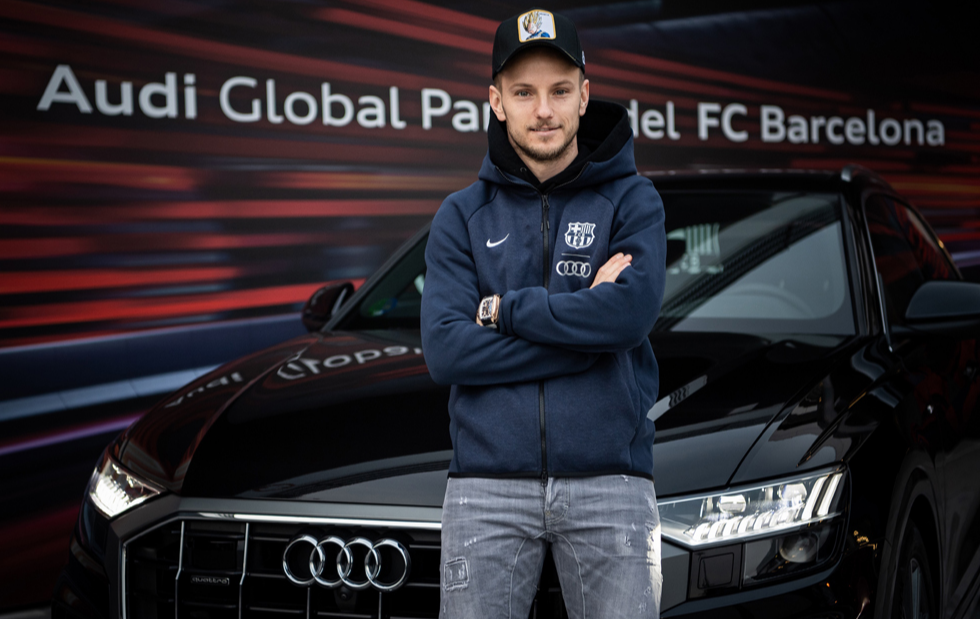 Ce RACHETA a primit Messi din partea clubului. Toti jucatorii Barcelonei au masini noi. FOTO_15