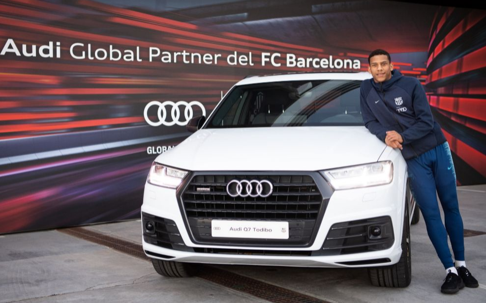Ce RACHETA a primit Messi din partea clubului. Toti jucatorii Barcelonei au masini noi. FOTO_20