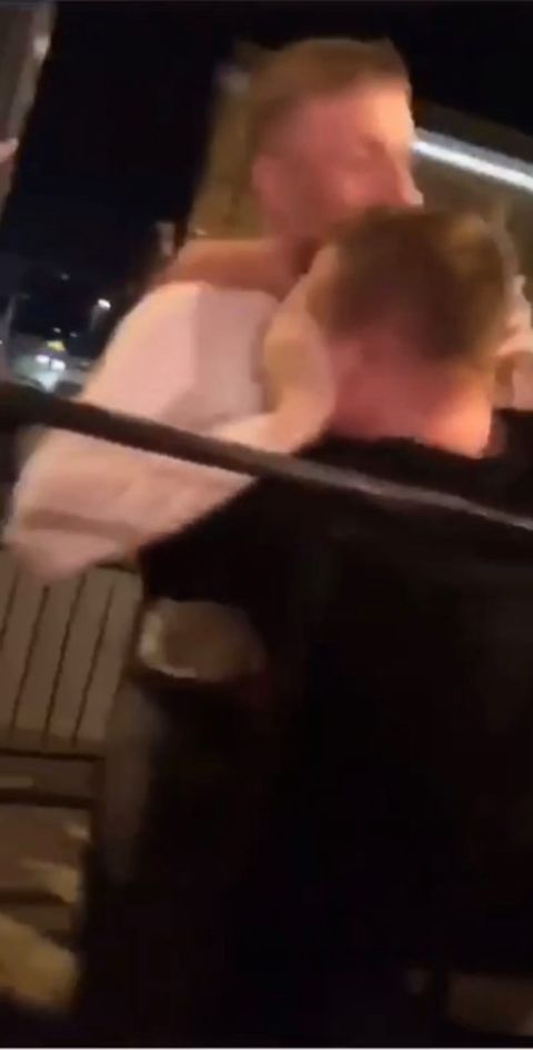 Portarul nationalei Angliei, BATAIE INCREDIBILA de strada! S-a ales cu un ochi vanat si e anchetat de politie. VIDEO_5