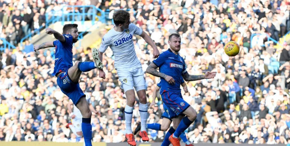 Revolta la o echipa de traditie din Anglia! Jucatorii refuza sa se mai antreneze daca patronul nu scoate milioanele! Situatie similara cu cea de la Astra