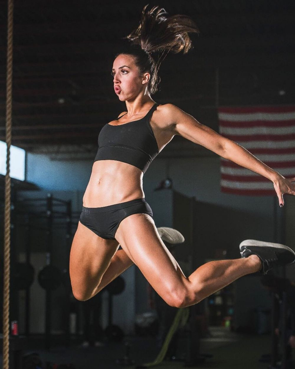 Surpriza uriasa pe care a avut-o o DIVA HOT cand iubitul s-a pus in genunchi in fata ei! S-a razbunat si l-a lovit sub centura! FOTO_4