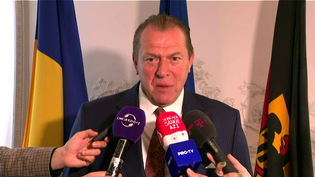 Solidarizare fara precedent! Campania Doneaza Sange Constant a determinat mai multe grupuri de presa sa-si doneze microfoanele pentru o cauza comuna