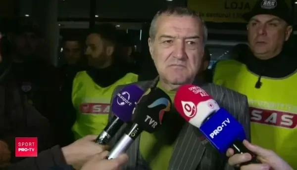 De la vreau 30 de milioane, jucator de Barca sau City la pierdea toata mingile, nu stam dupa el !