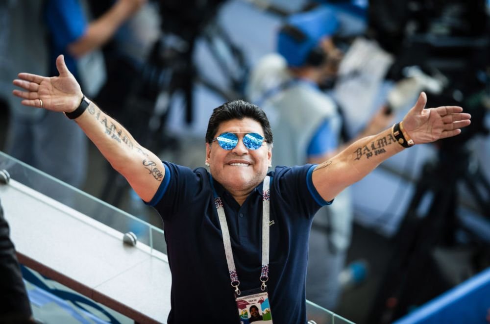 Mi-a luat tricoul si l-a aruncat in iarba Un fost mare international roman, umilit de Diego Maradona! Ce a urmat!